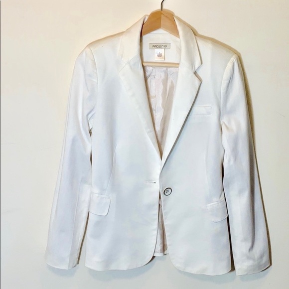 Arden B Jackets & Blazers - Arden B White Blazer/Jacket